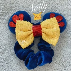 Disney Ears Princess Scrunchie Snow White